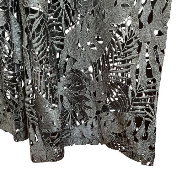 Express Black High Waisted Cut Out Lace Wide Leg Ankle Pant Size 10 Short EUC - Picture 6 of 10